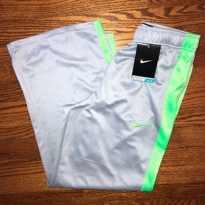 NWT Nike DRI-FIT sweatpants...Size L
